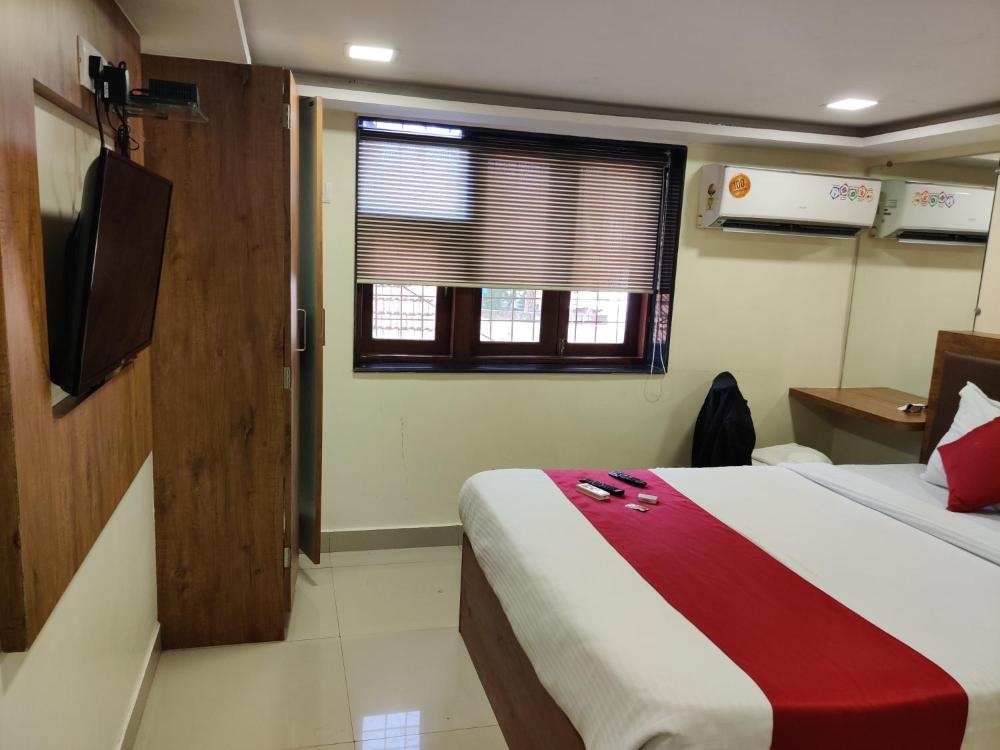 Room image 3