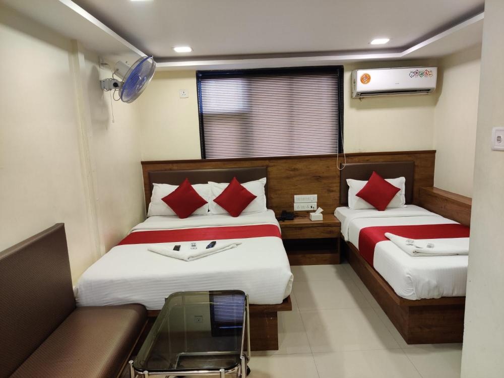 Room image 3