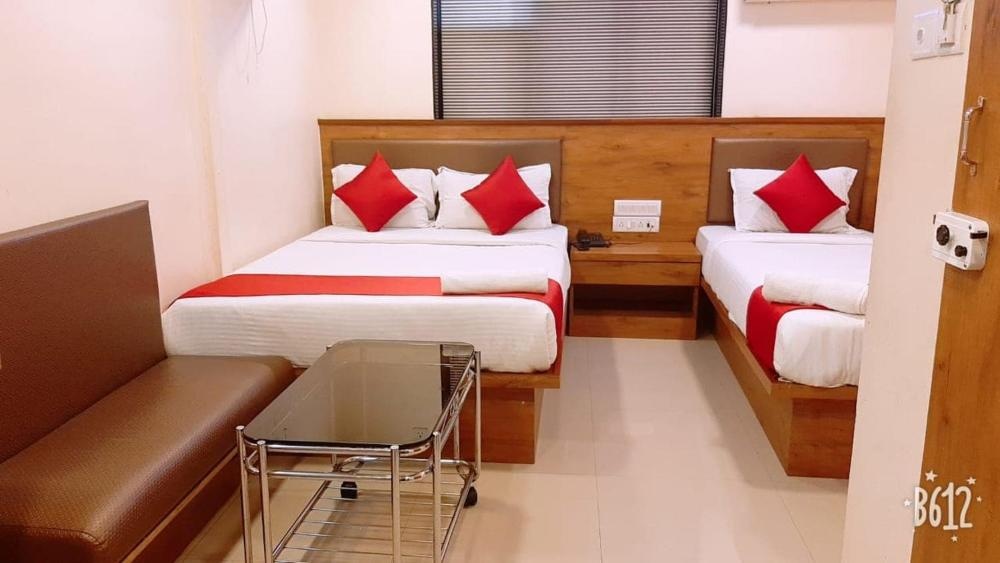 Room image 2
