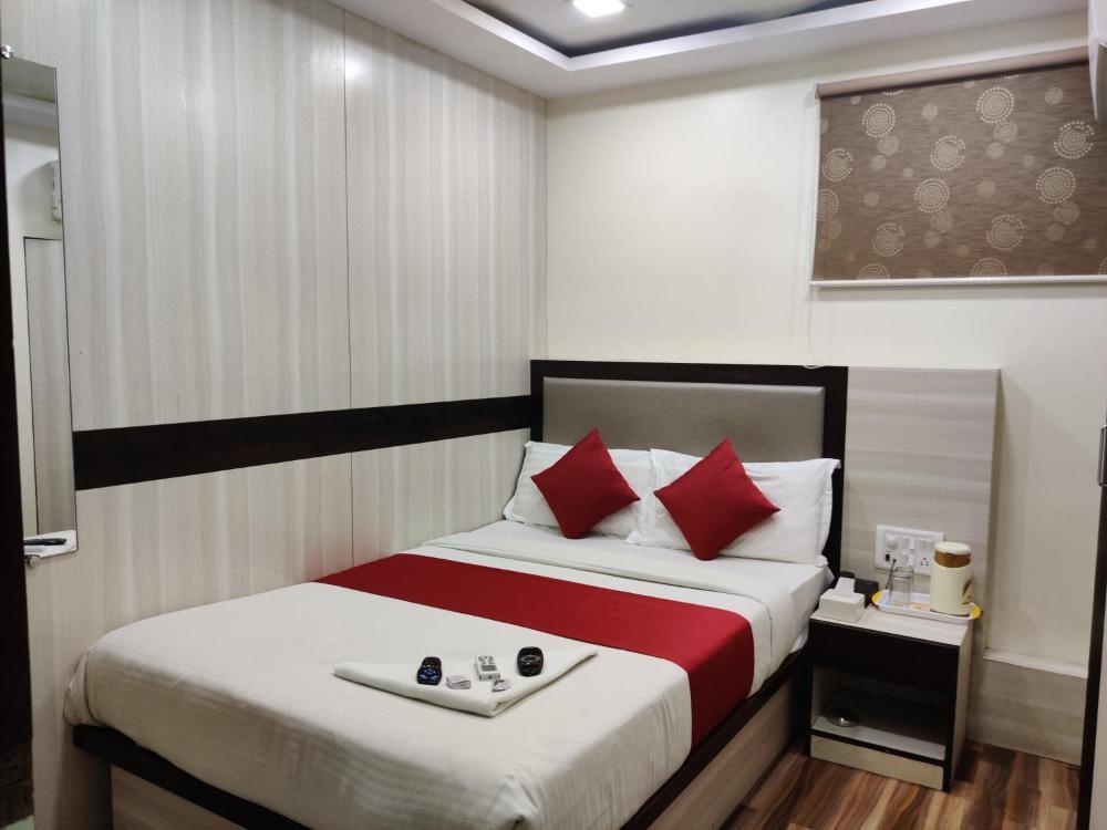 Room image 4