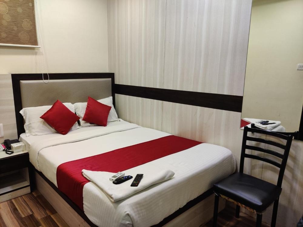 Room image 3
