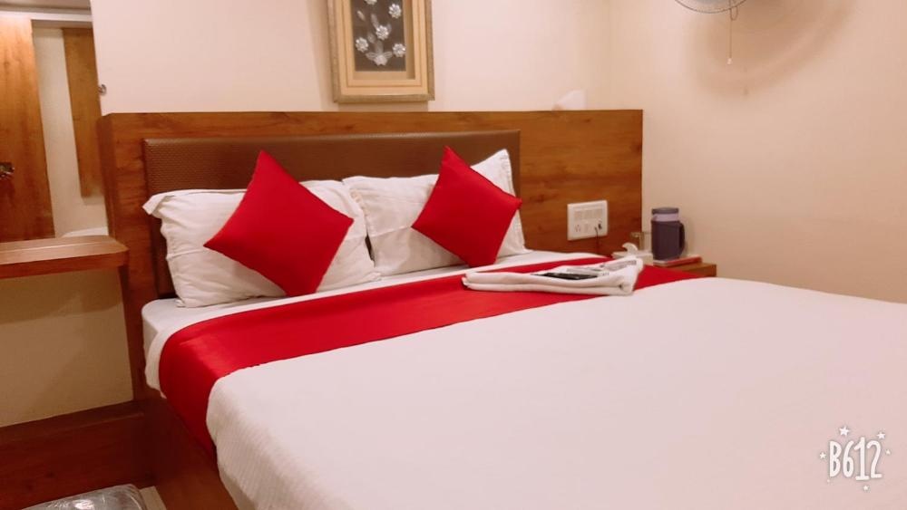 Hotel Happyland