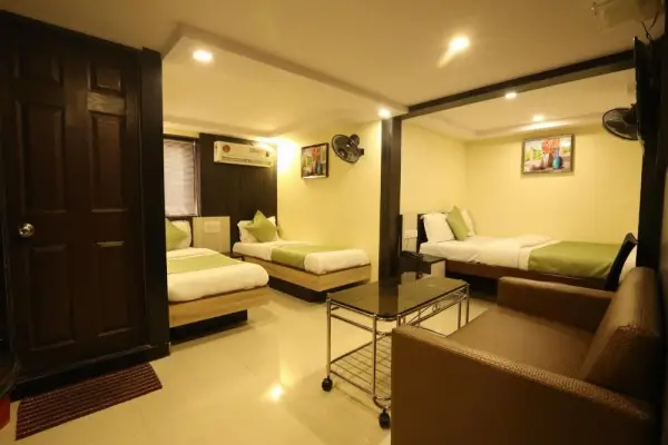 Hotel Happyland 4